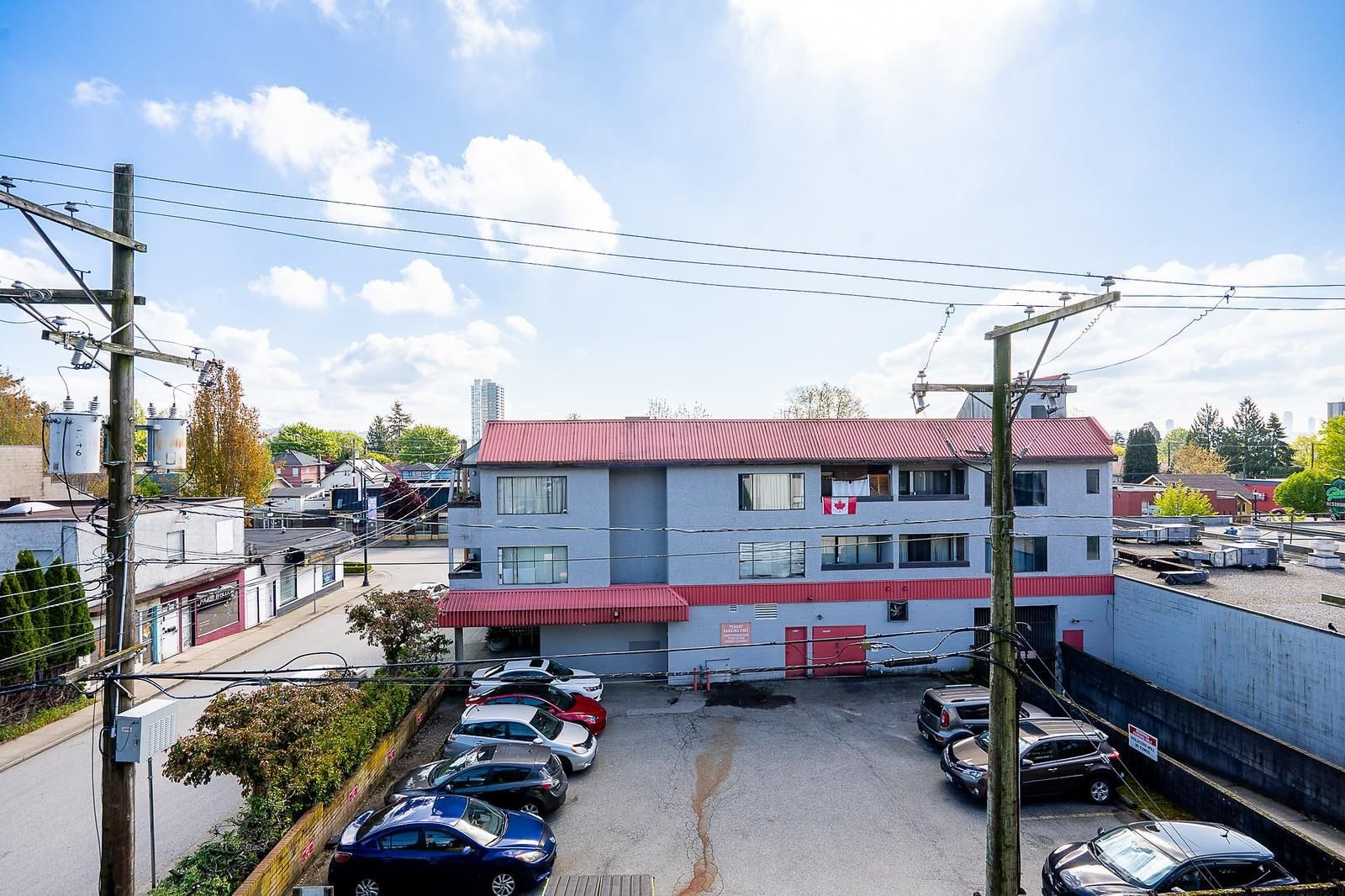 Listing Image 20