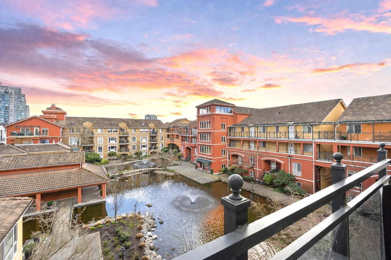 3 Rialto Court #425, New Westminster, British Columbia