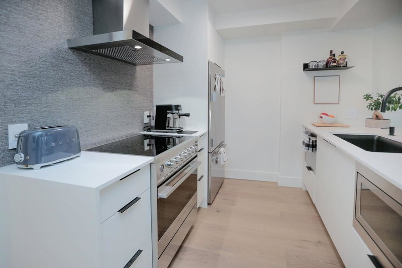 1288 Alberni Street #703, Vancouver, British Columbia