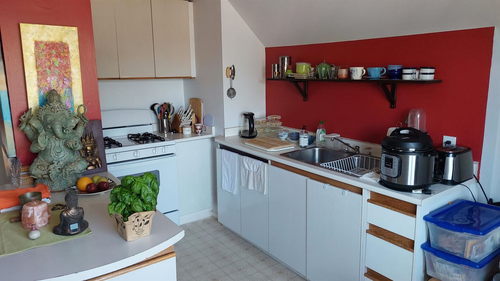 Listing Image 12