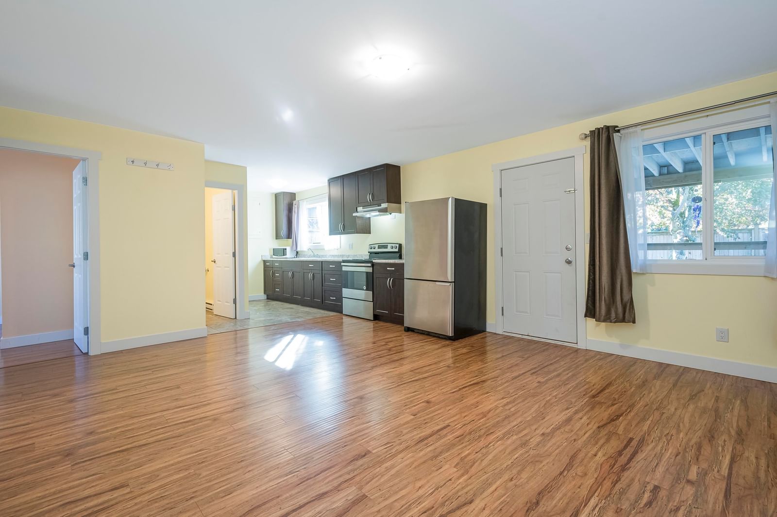 Listing Image 21