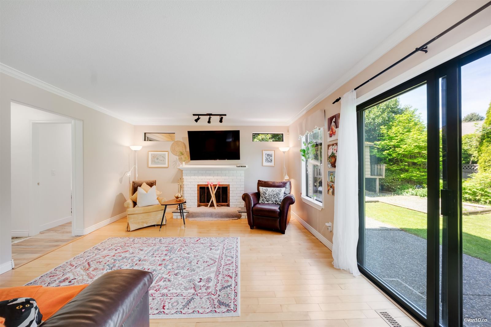 Listing Image 21