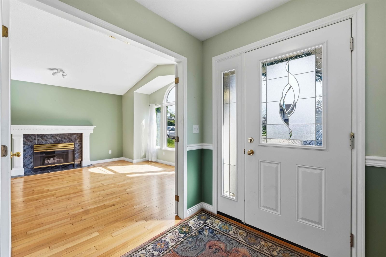 Listing Image 5