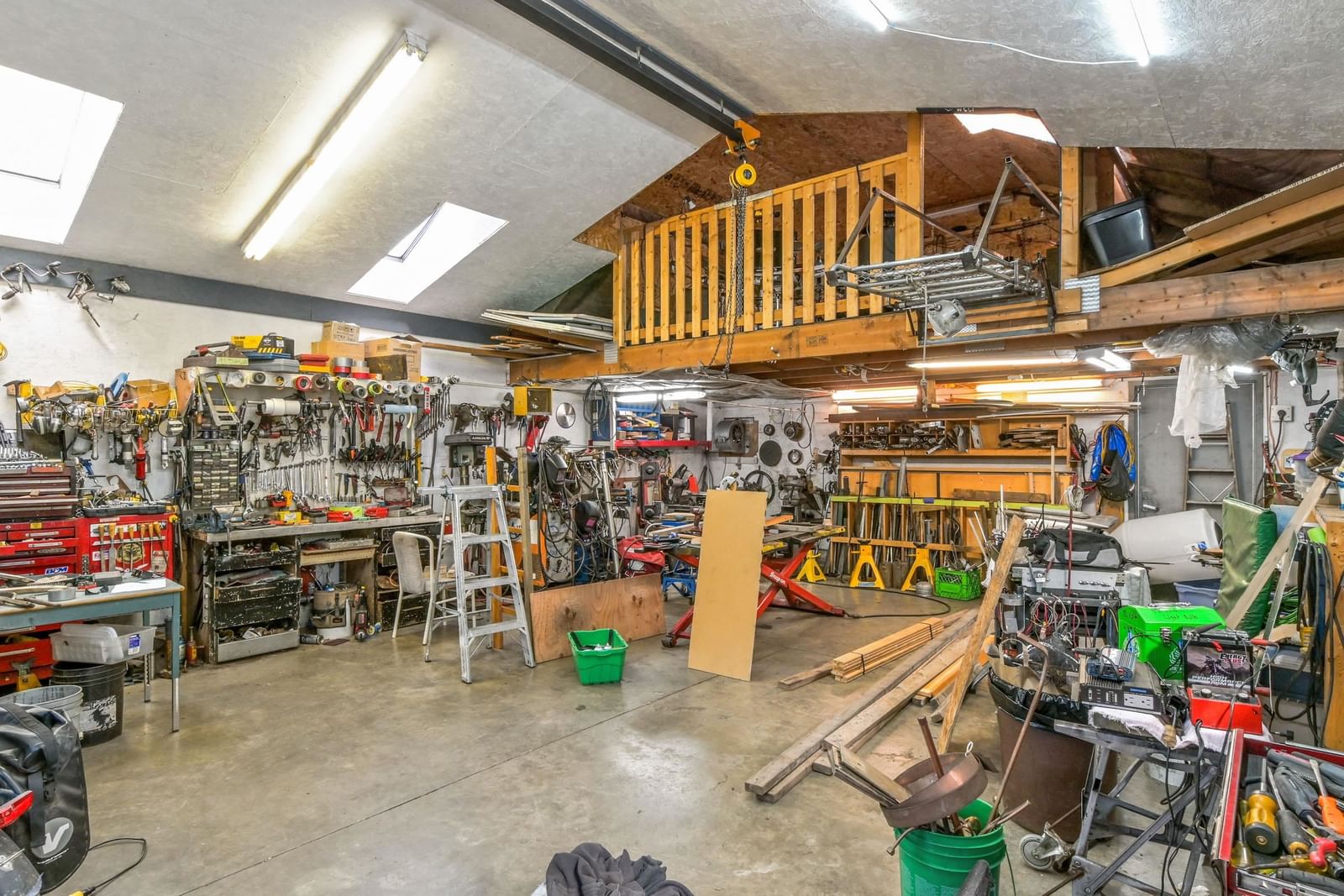 Listing Image 6