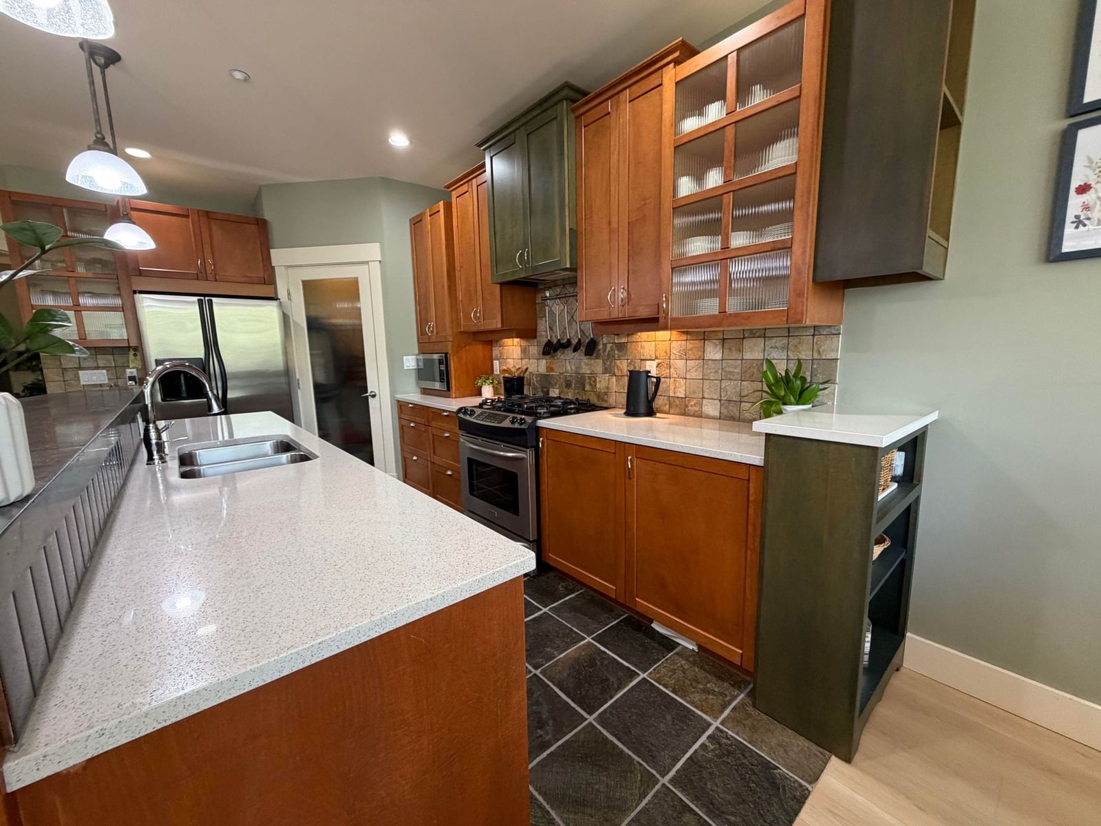 Listing Image 14
