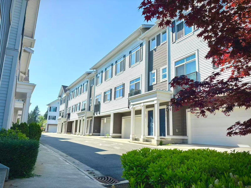 1220 Rocklin Street #163, Coquitlam, British Columbia
