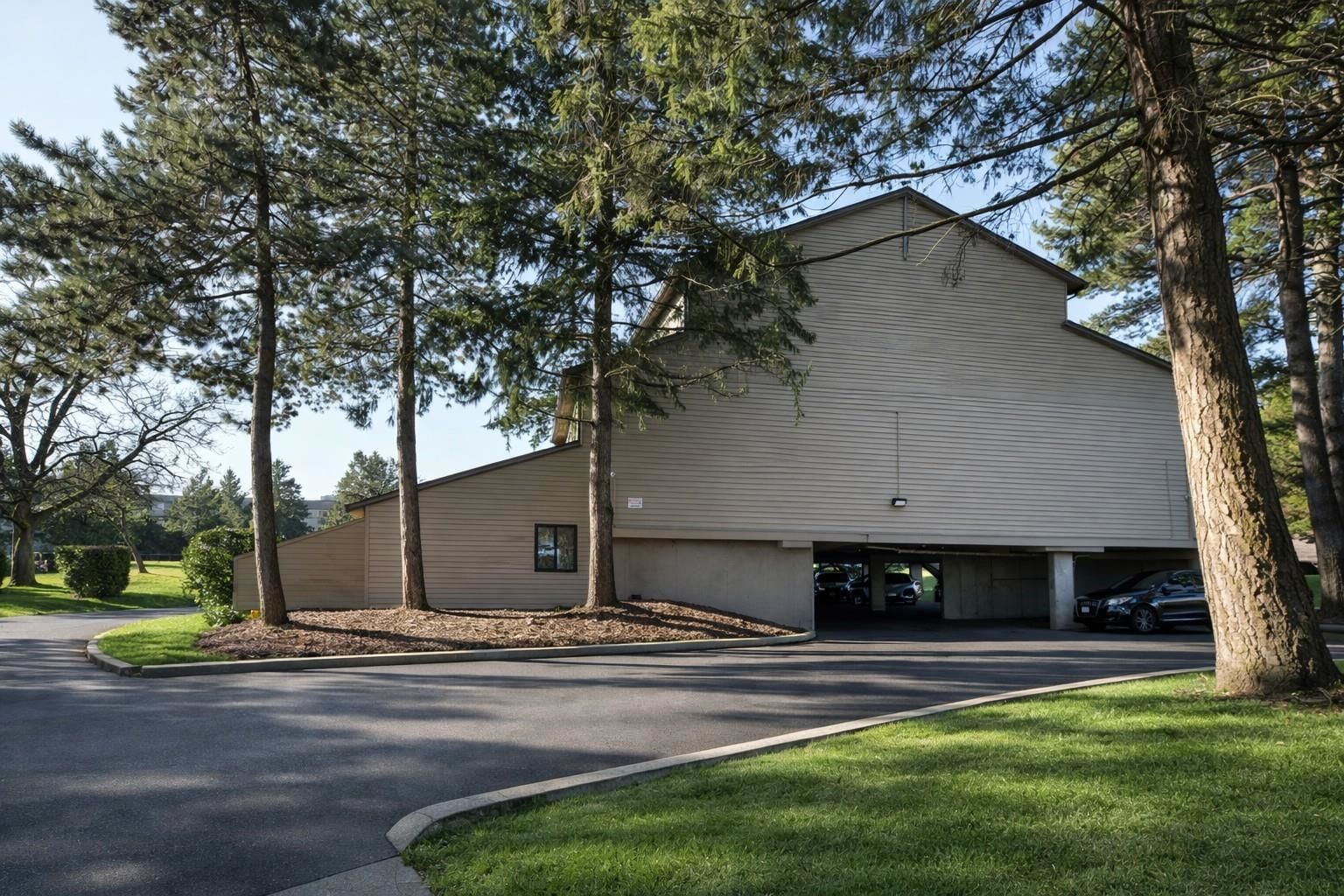 Listing Image 26