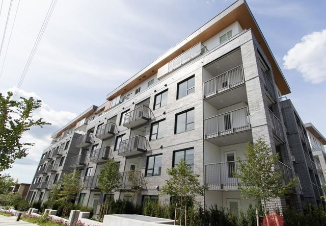 510 - 645 Como Lake Avenue