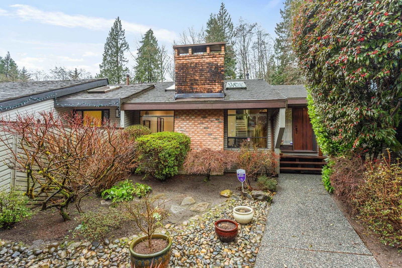 5639 White Pine Lane, North Vancouver, British Columbia