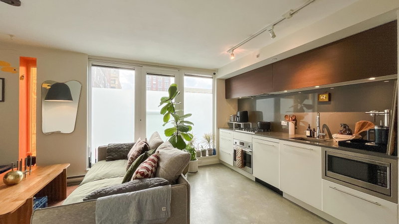 310 - 150 Cordova Street E