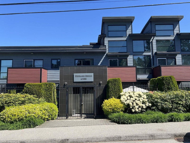 6588 Elgin Avenue #105, Burnaby, British Columbia