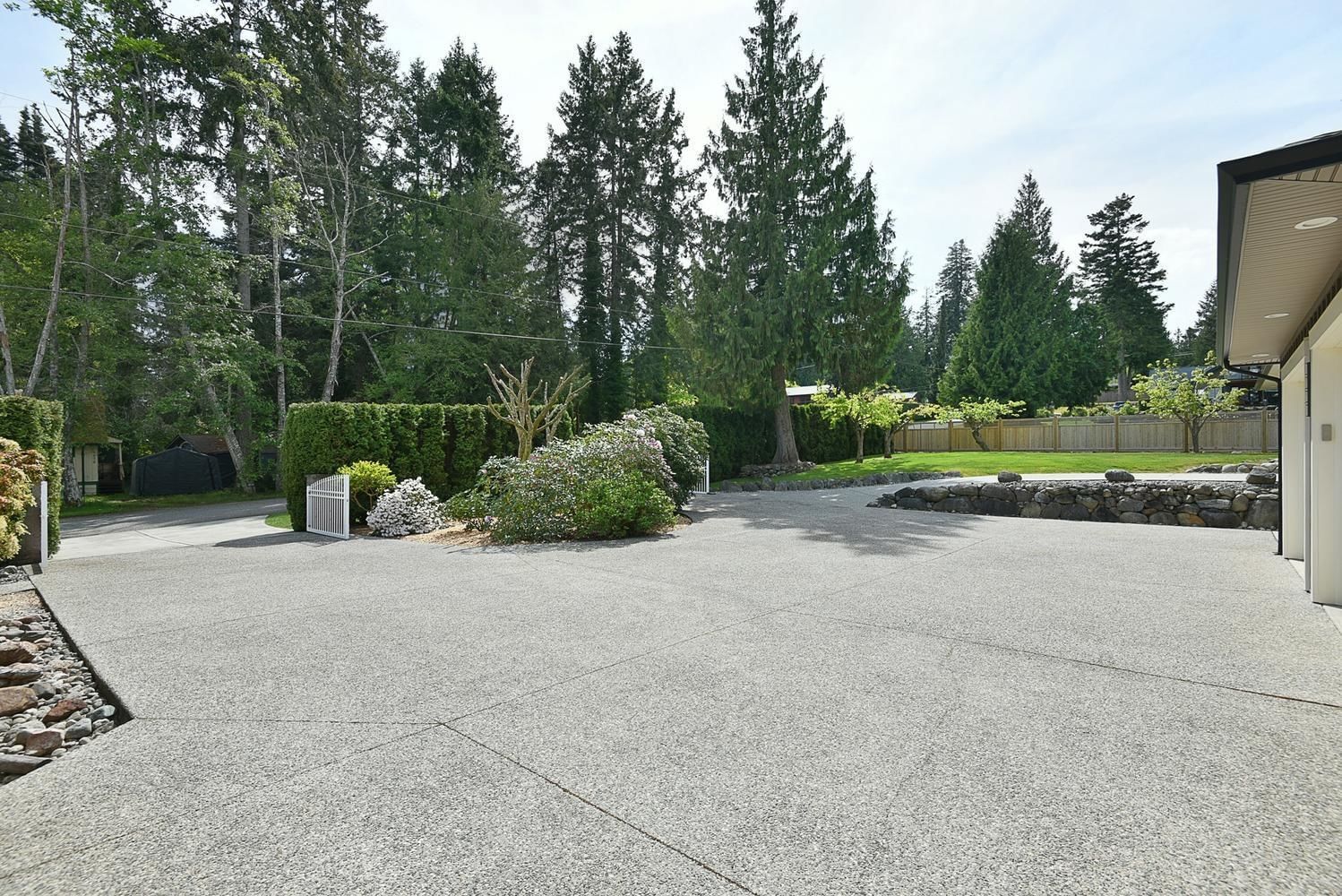 Listing Image 32