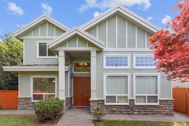 9044 Railway Avenue, Richmond, British Columbia