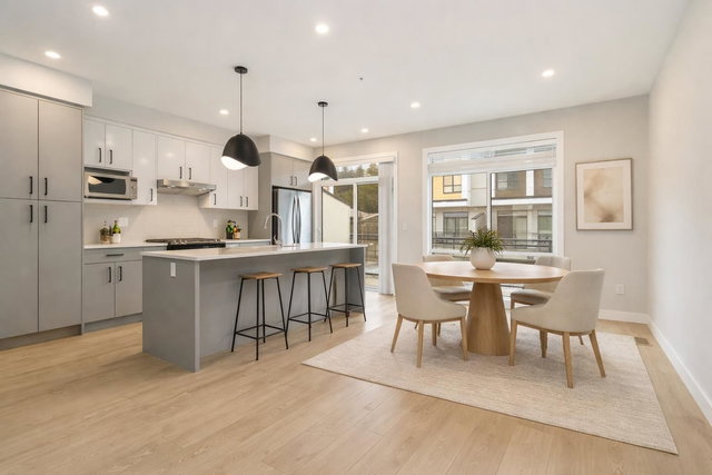 211 - 46150 Thomas Road