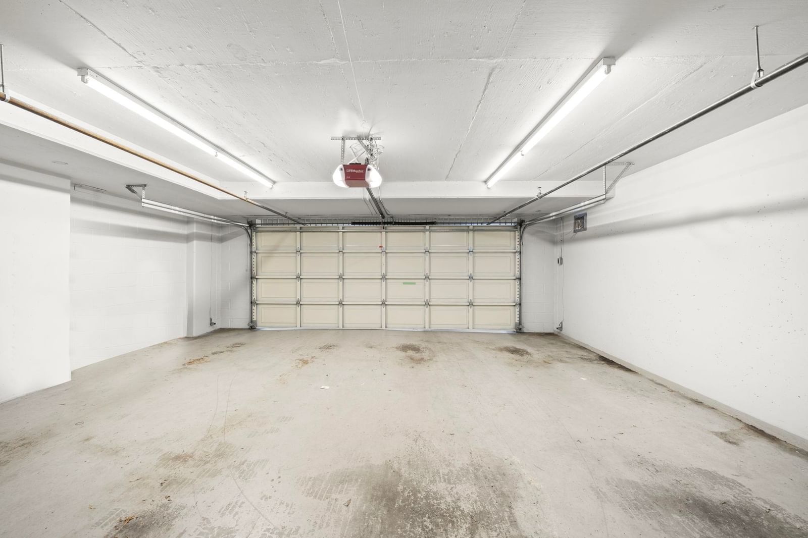 Listing Image 38
