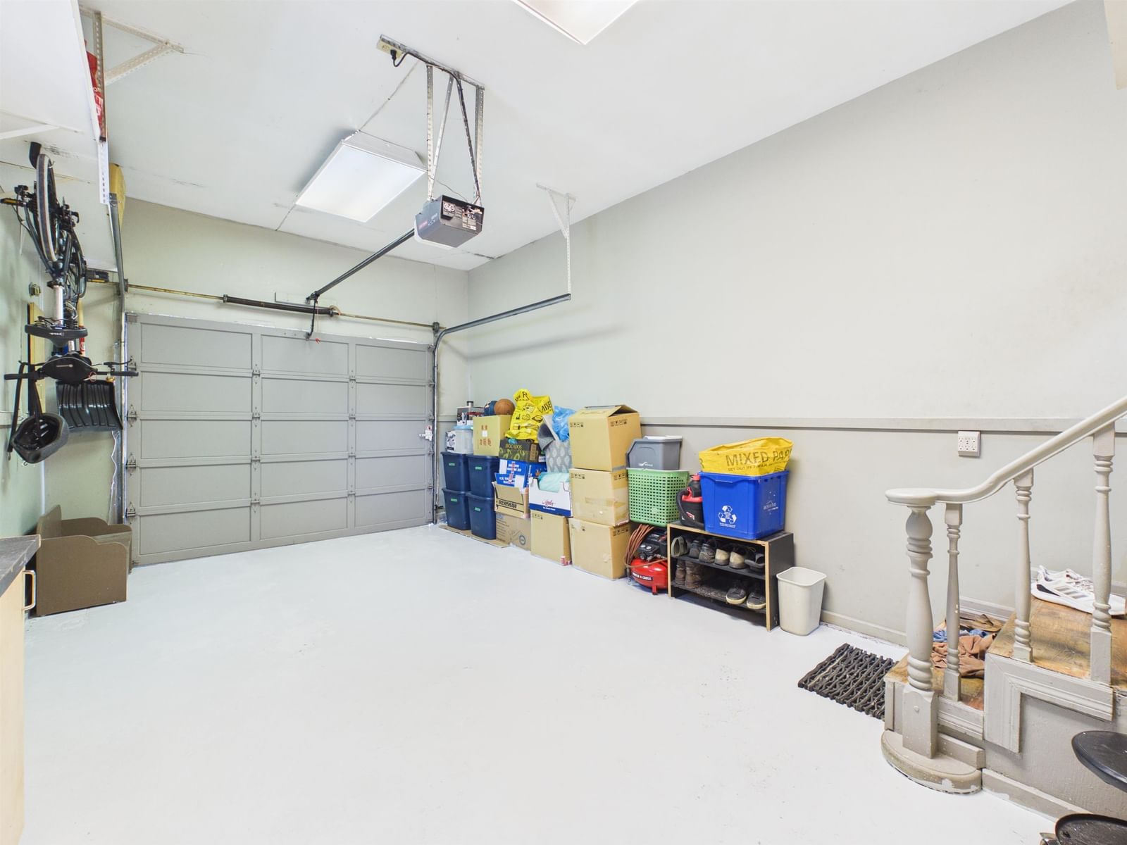 Listing Image 8