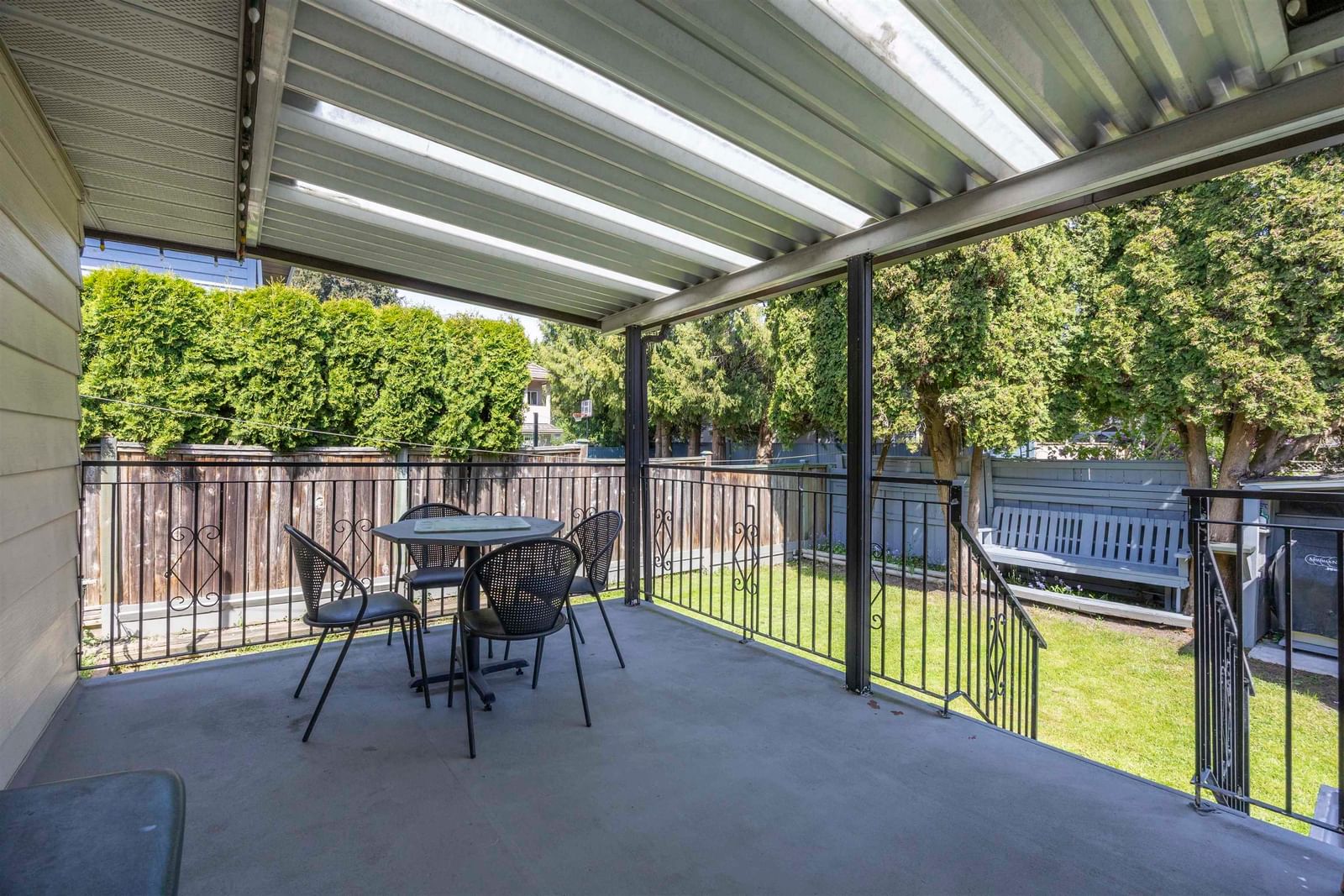 Listing Image 9