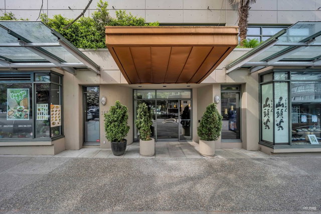 214 - 1688 Robson Street
