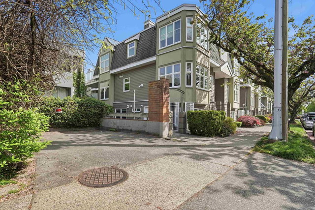 737 7th Avenue W