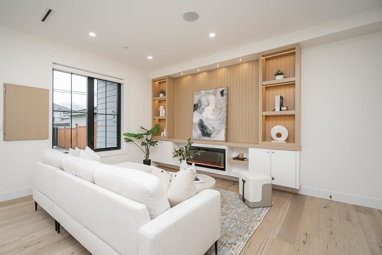 Listing Image 10