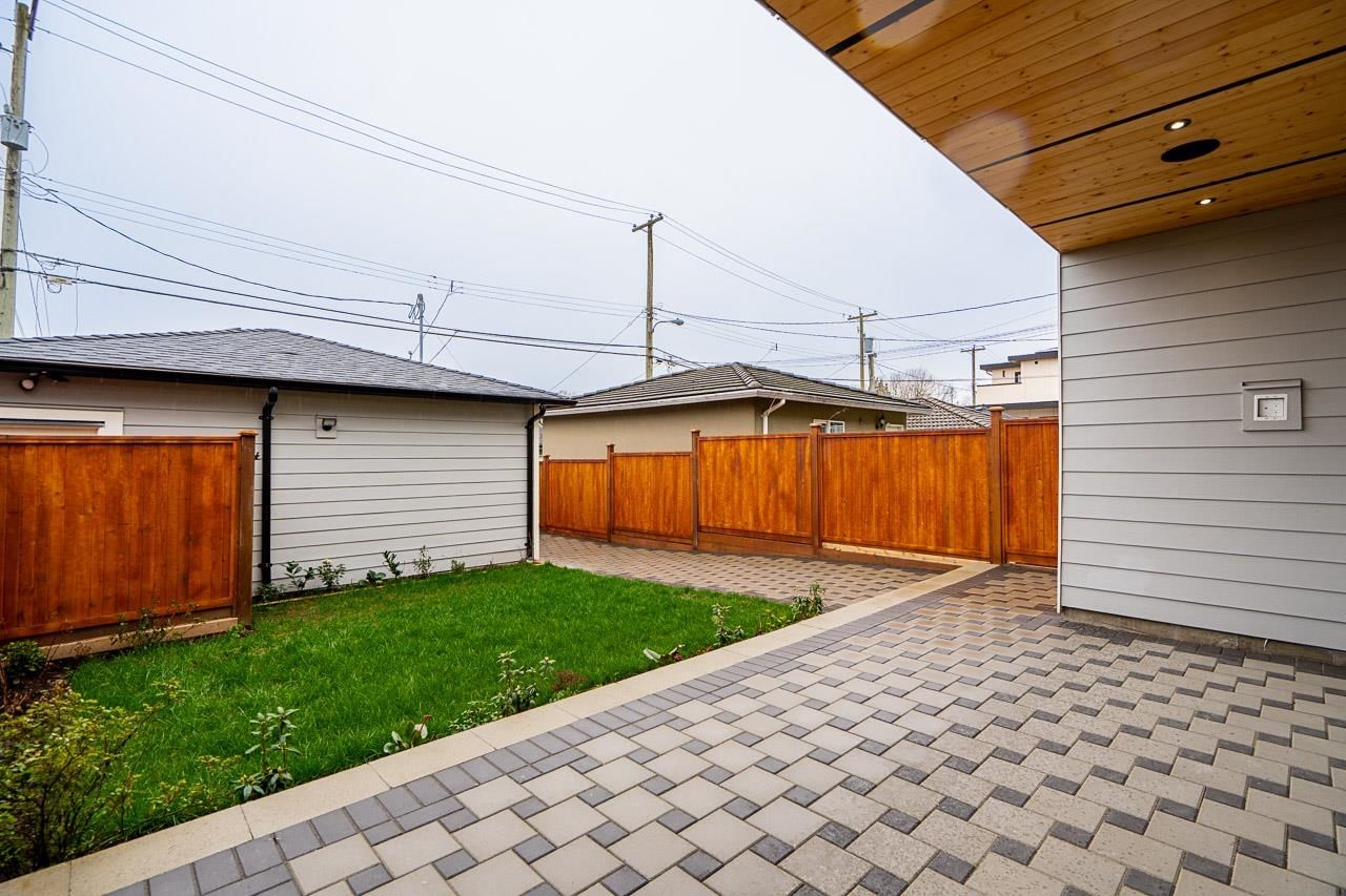 Listing Image 14
