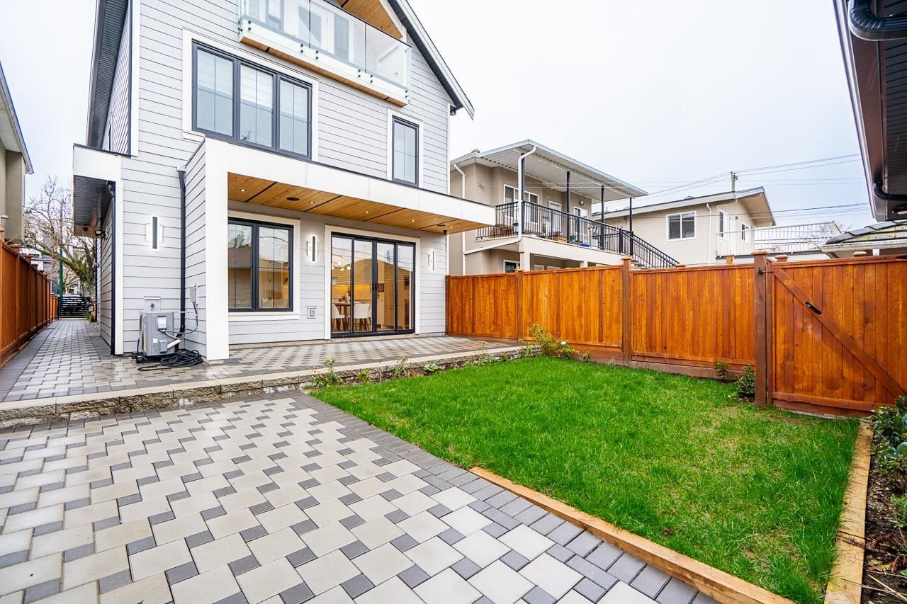 Listing Image 16