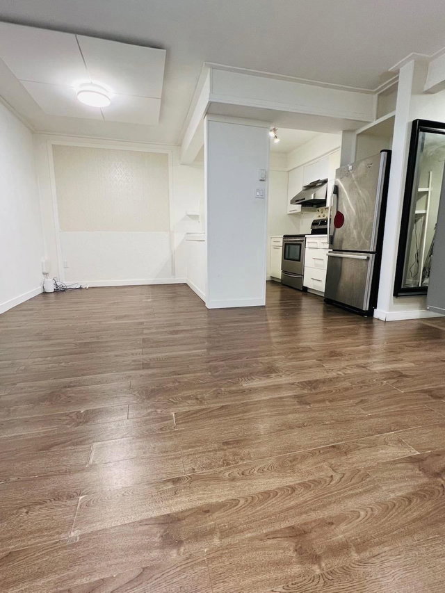 105 - 8120 Colonial Drive