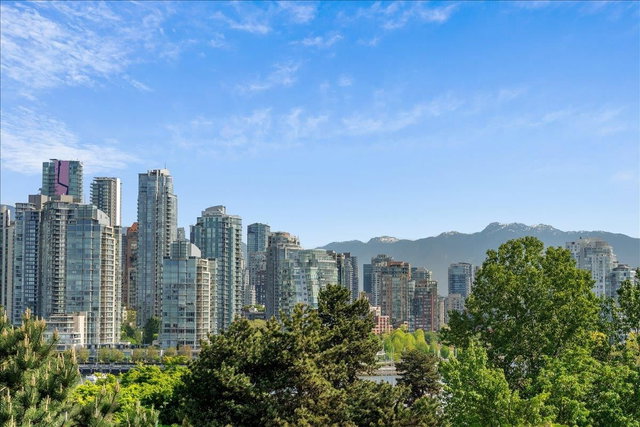8 - 1266 6th Avenue W
