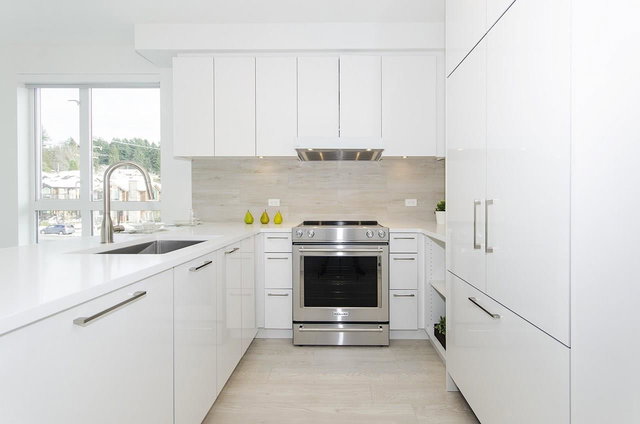 315 - 711 14th Street W