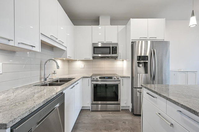 503 - 20696 Eastleigh Crescent