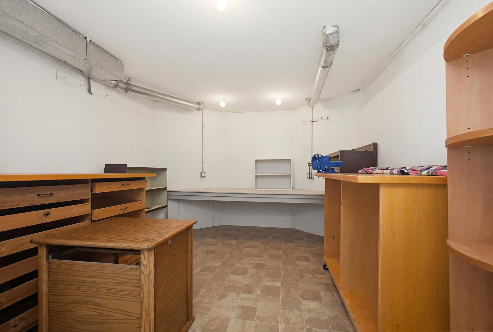 Listing Image 33