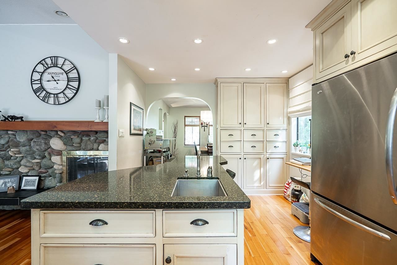 Listing Image 14