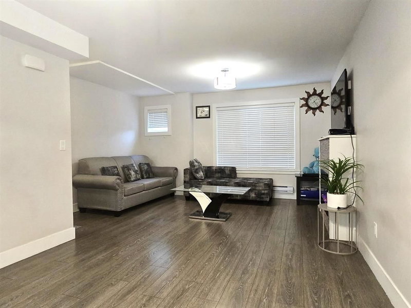 11 - 32138 George Ferguson Way