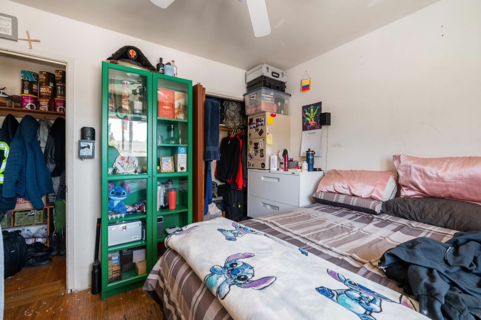 Listing Image 8