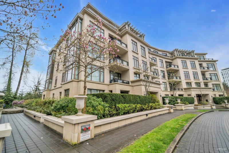 403 - 568 Waters Edge Crescent