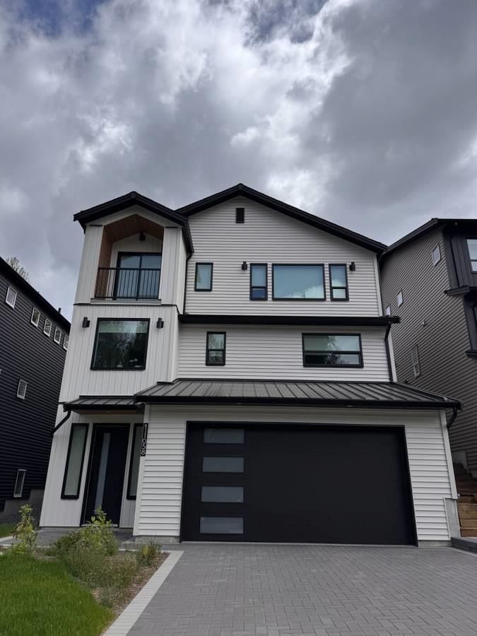 Suite - 11058 Lockwood St