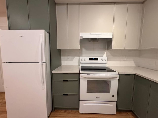 Suite - 11058 Lockwood St