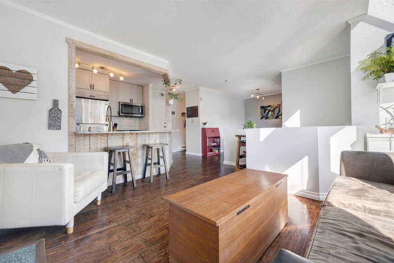 3721 Delbrook Avenue #309, North Vancouver, British Columbia