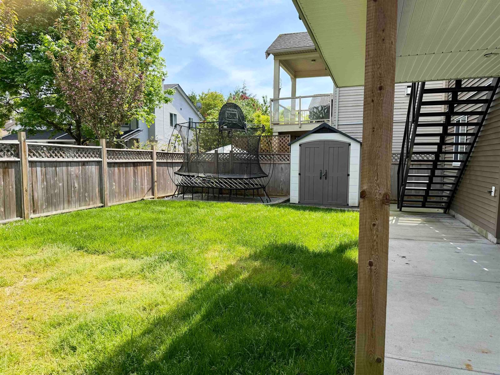 Listing Image 23