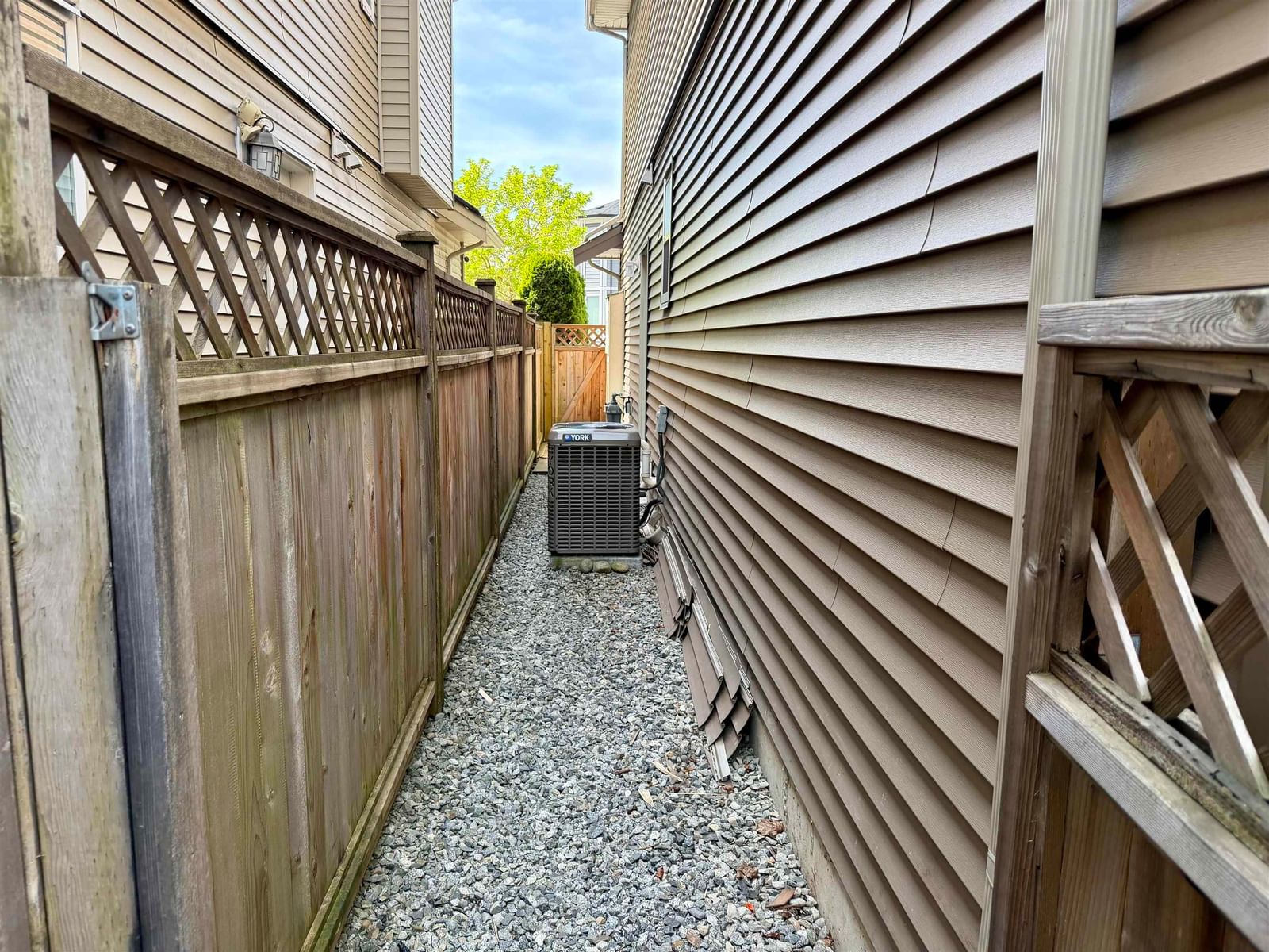 Listing Image 26