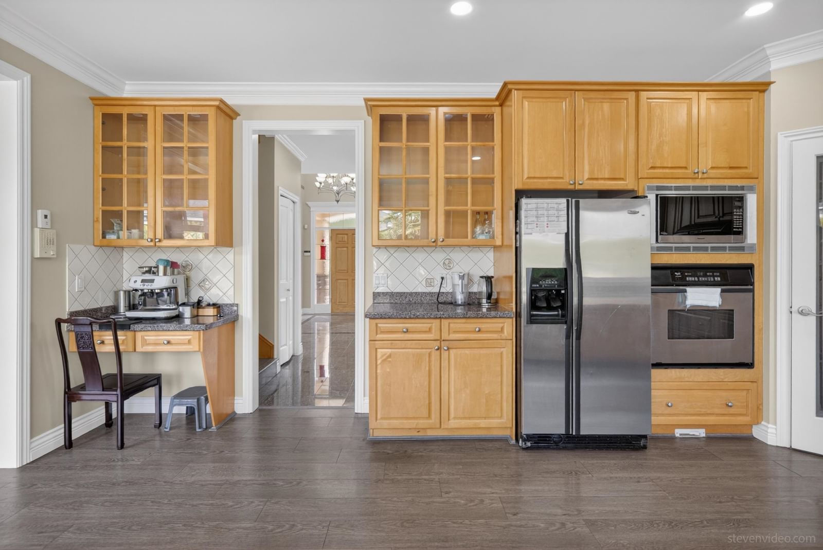 Listing Image 11