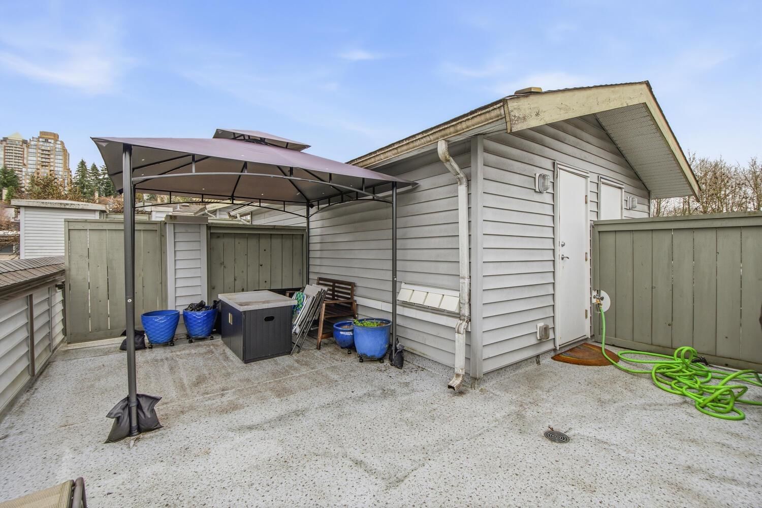 Listing Image 17