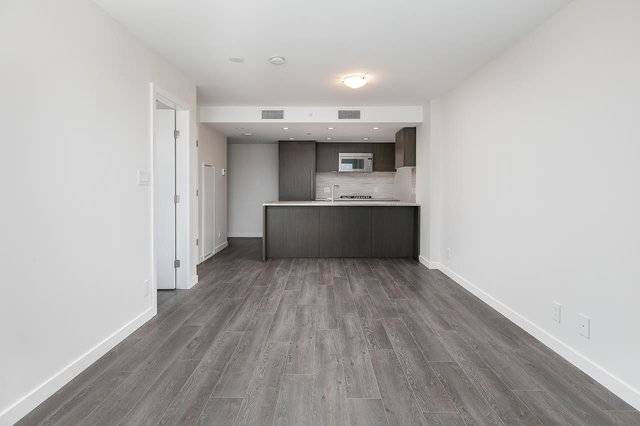 701 - 125 14th Street E