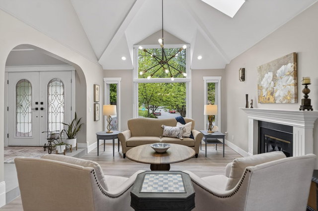 209 Ravine Drive