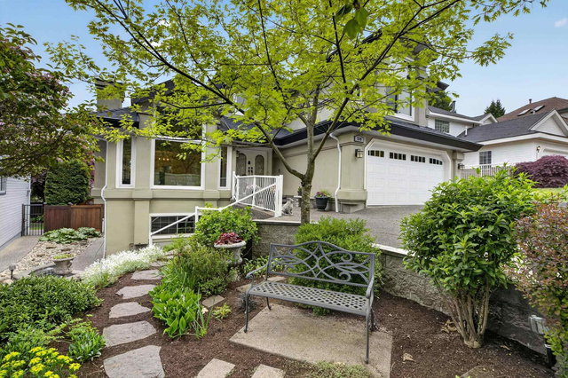 209 Ravine Drive