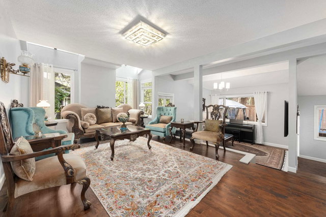 1991 Cedar Village Crescent