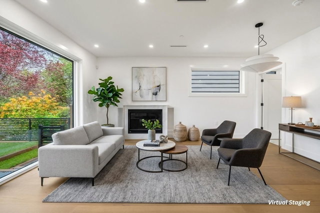 1 - 950 W 17th
