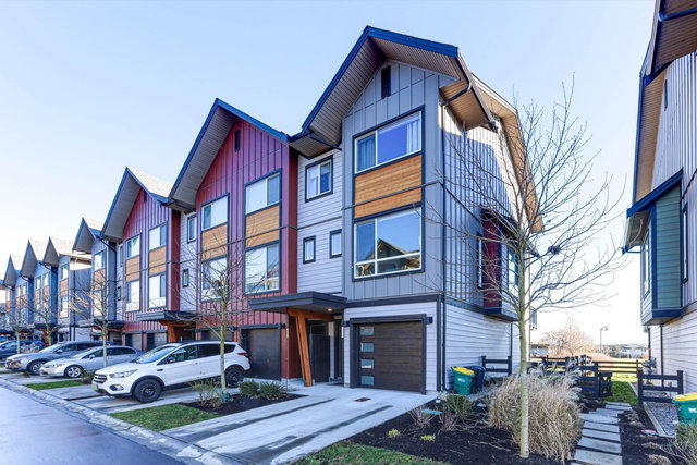 57 - 4292 Wolf Way