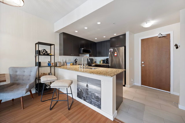 304 - 225 Francis Way