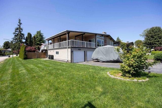 3881 Epping Court